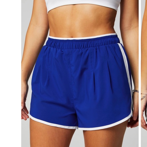 Fabletics Admiral Blue workout set - Picture 8 of 9